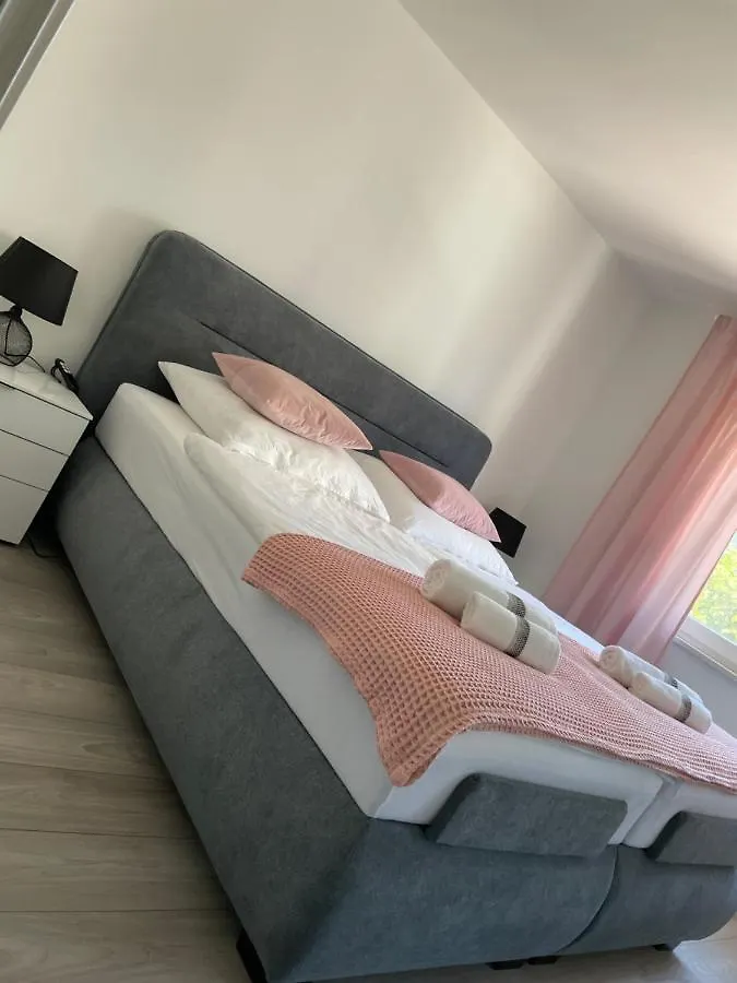 Apartment Tomy Rijeka