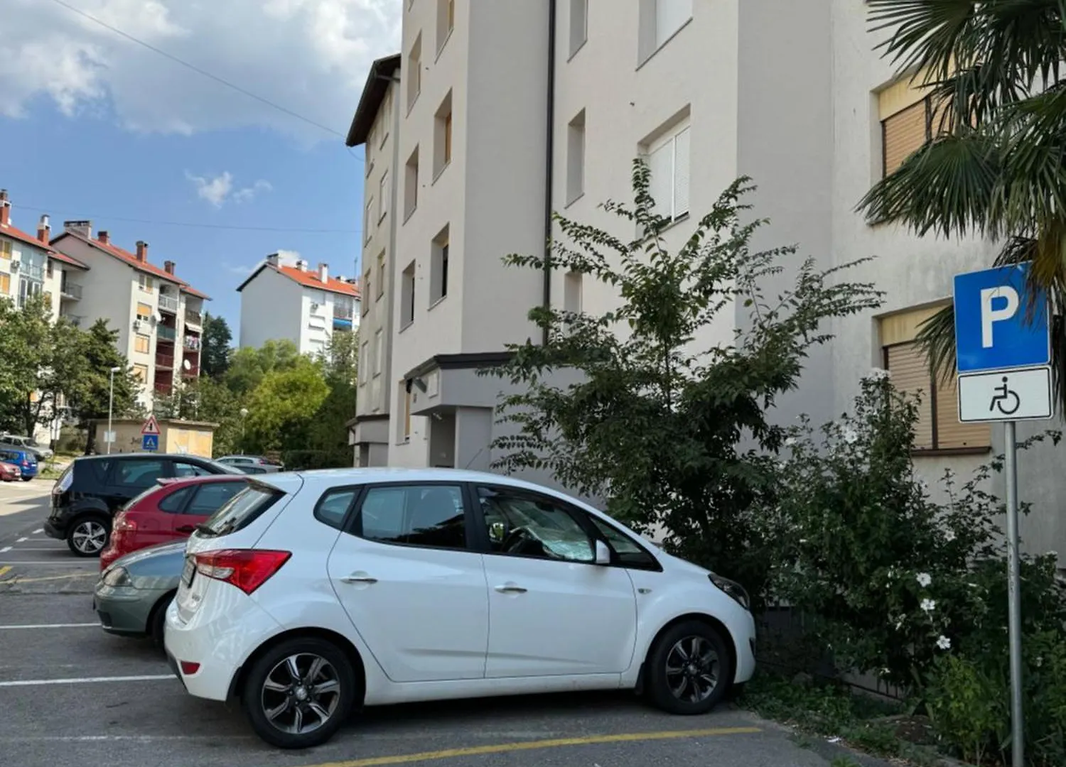 Apartment Tomy غييكا
